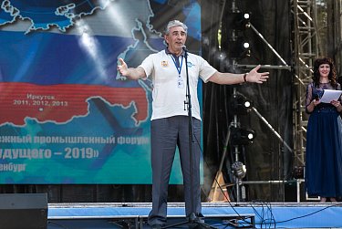 Сергей Грачев: «Инженеры всех стран, объединяйтесь!»